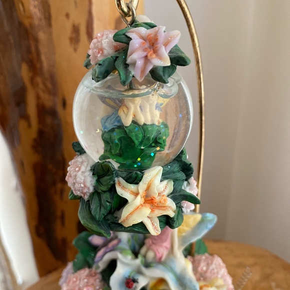 Fairies water globe - Picture 4 of 6